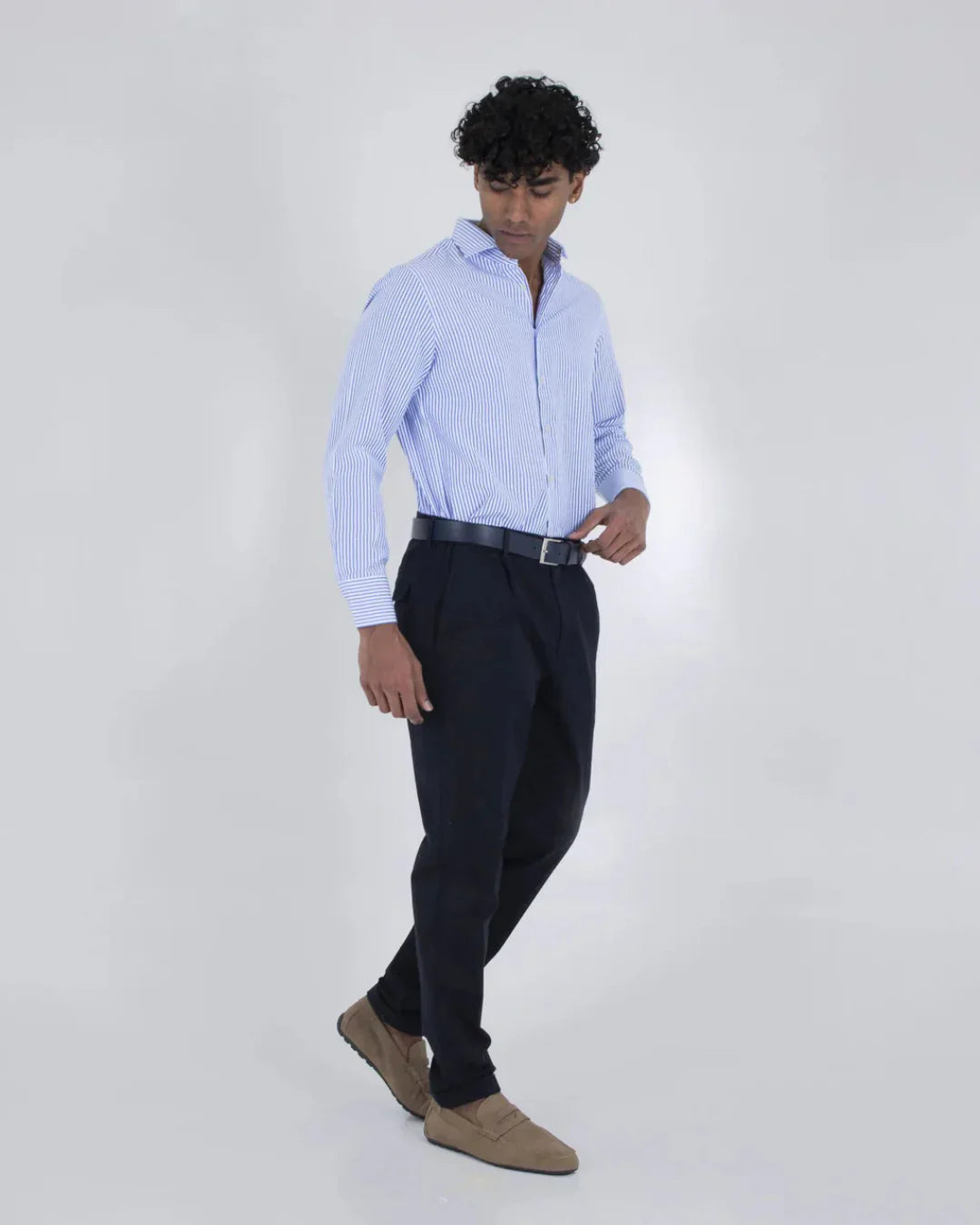 CAMISA CLÁSICA DE ALGODÓN A RAYAS – ESTILO Y COMODIDAD INIGUALABLE